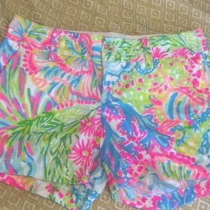 Lilly Pulitzer Bermuda style short size 4